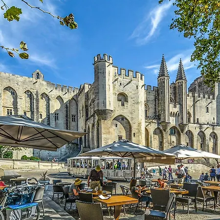 4 Bedroom Cozy In Tatil Evi Codolet