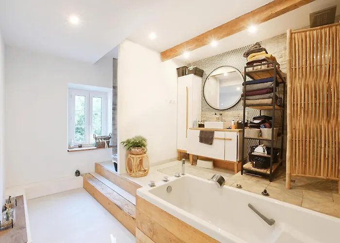 4 Bedroom Cozy In *